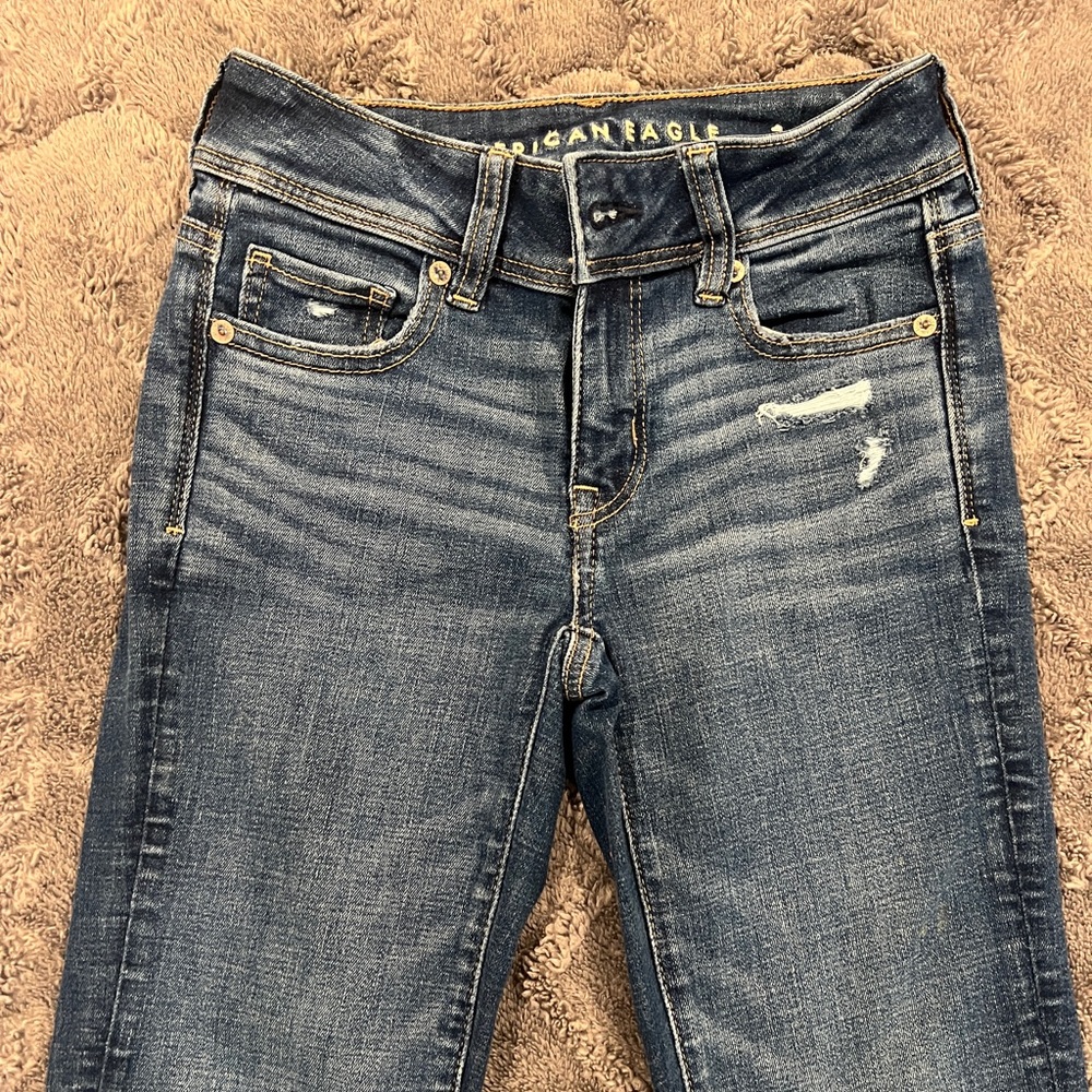 American Eagle Outfitters Women's Distressed Dark Blue Skinny Jeans
